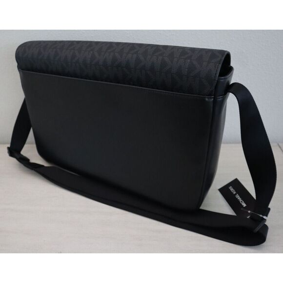 Michael Kors 87F2LEVM2B Unisex Black "MK" Logo Everett Flap Messenger Bag - Picture 2 of 13